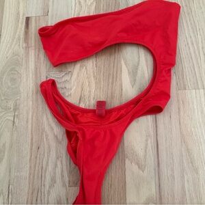 Skims one piece swimsuit 💋